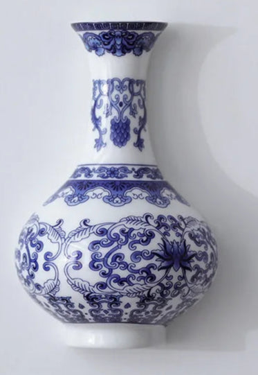 Vaso da Parete in Ceramica – Blu e Bianco Antico