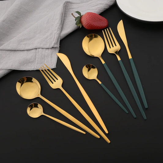 Set Posate 24pz | Oro e Nero